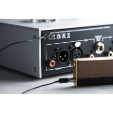 Gramofony / GRAMO / Kart��ek karbonov� / Pro-Ject Brush It Premium