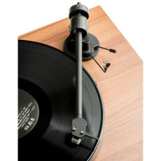 Gramofony / GRAMO / Gramofon Pro-Ject E1 BT / Walnut