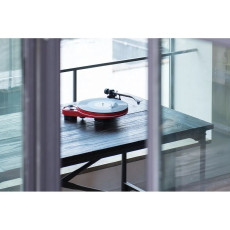 Gramofony / GRAMO / Pro-Ject:RPM 3 Carbon+2M Silver / Red