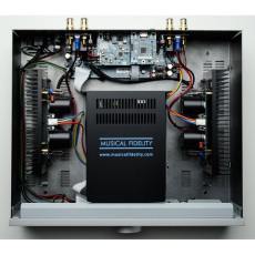 HIFI / HIFI / Integrovan� zesilova�:Musical Fidelity M5xi / Silver