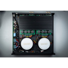 HIFI / HIFI / V�konov� 4-kan�lov� zesilova� Musical Fidelity M6x250.4