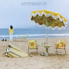 CD / Young Neil / On The Beach