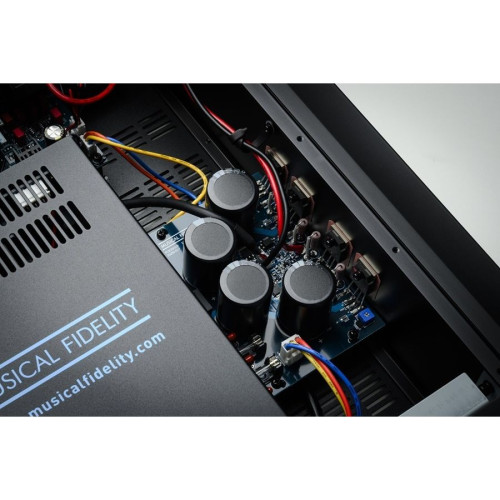 HIFI / HIFI / Integrovan� zesilova�:Musical Fidelity M6xi / Silver