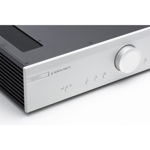 HIFI / HIFI / Integrovan� zesilova�:Musical Fidelity M5si / Silver