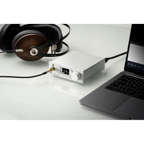 HIFI / HIFI / P�edzesilova�:Pro-Ject Pre Box S2 Digital / Silver