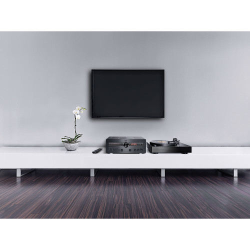 HIFI / HIFI / Hybridn� Integrovan� zesilova� Magnat MA900 / Black